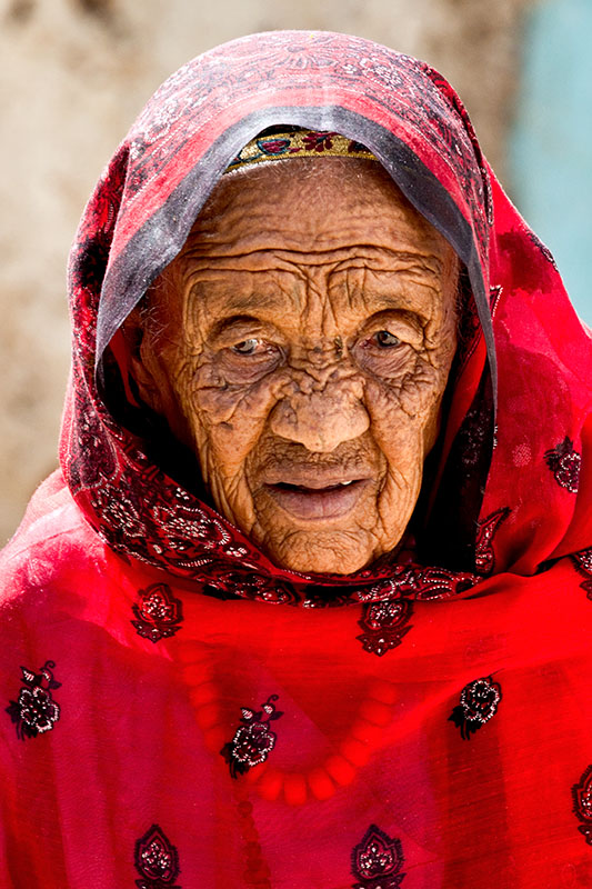 151   Old woman of Harar   Ethiopia